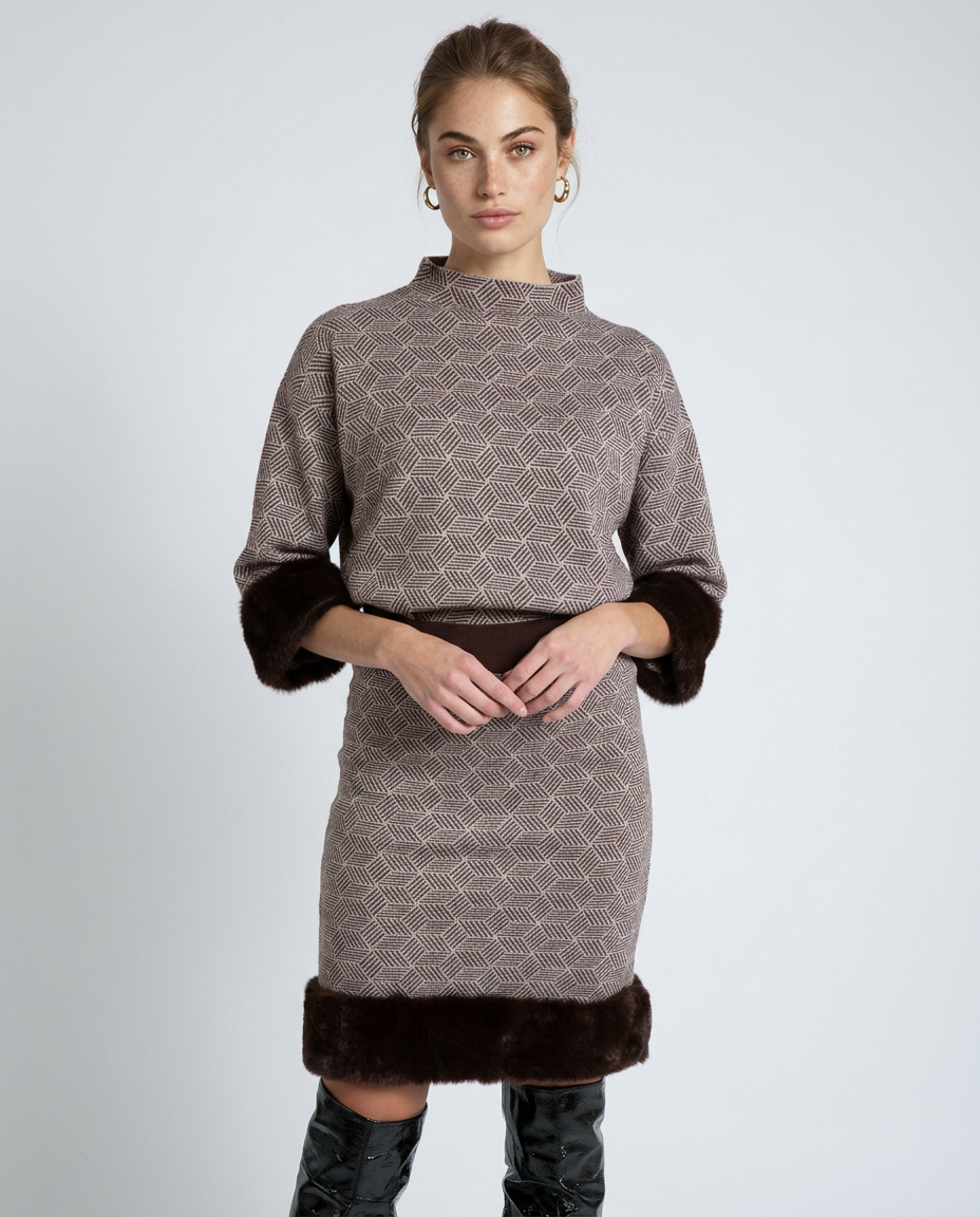 CONJUNTO FALDA APLICACIÓN PIEL