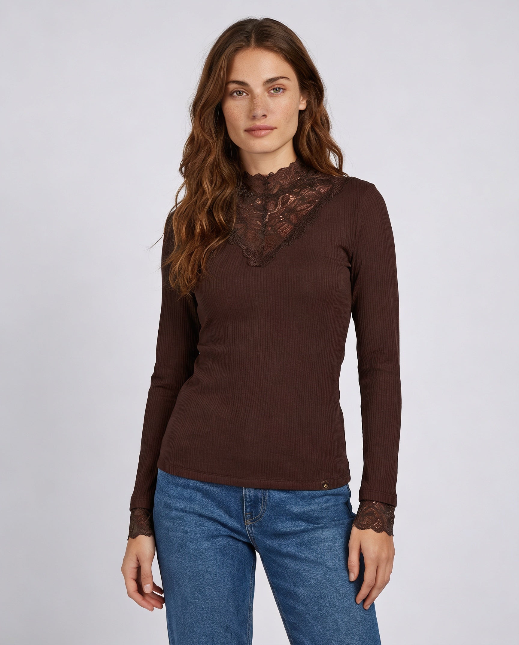POLERA ENCAJE CANUTON