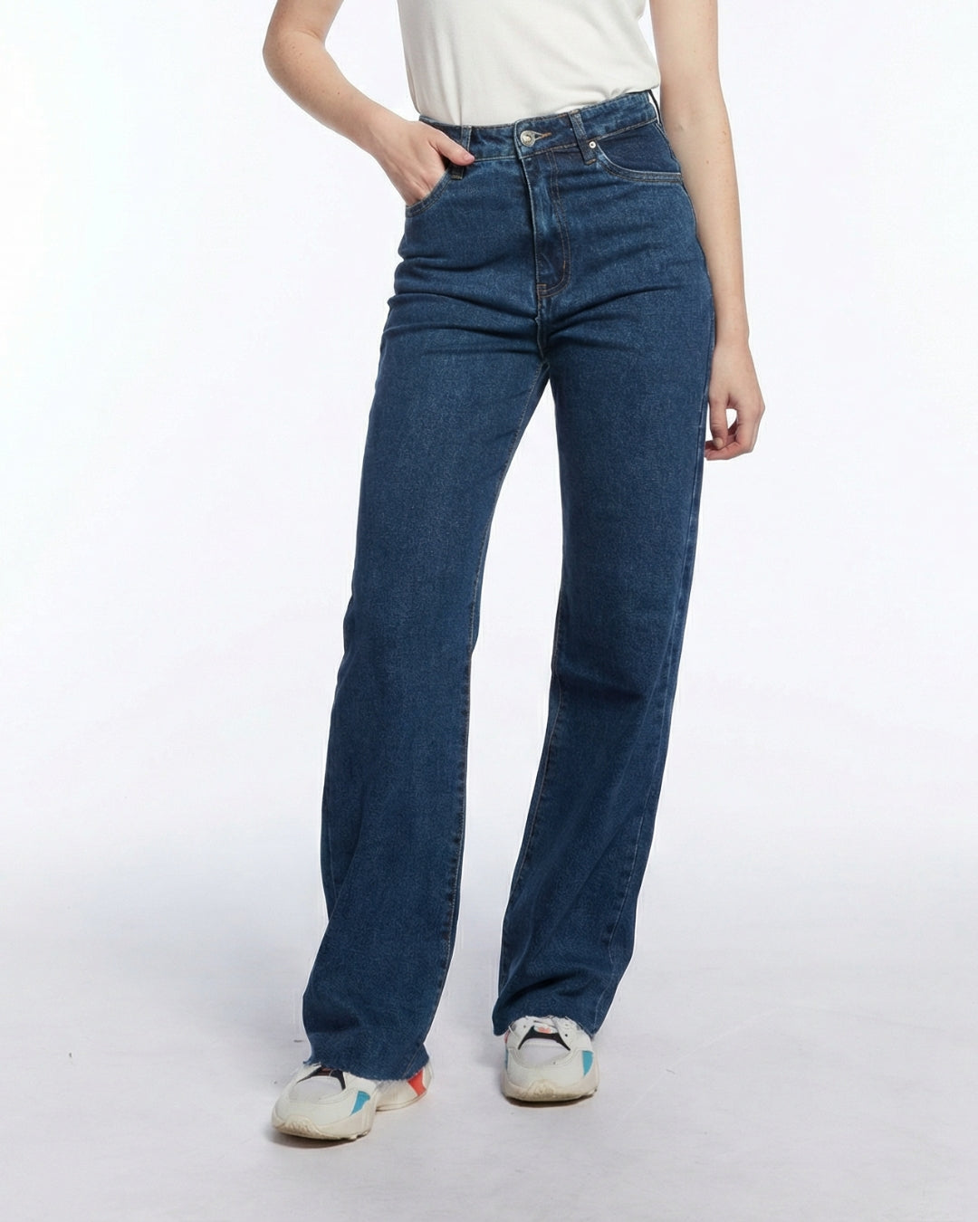 JEANS RECTO BASTA CORTE