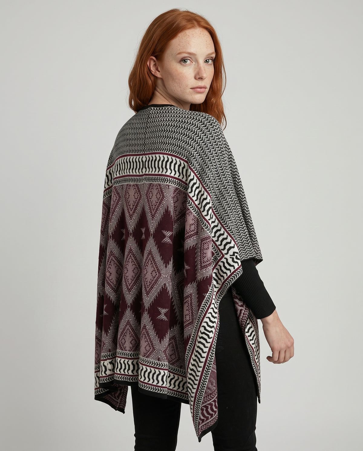 TEJIDO PONCHO JACQUARD