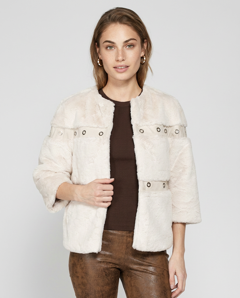 CHAQUETA OJETILLO PIEL